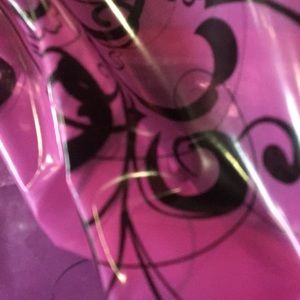 Meet your Posher, Wendy